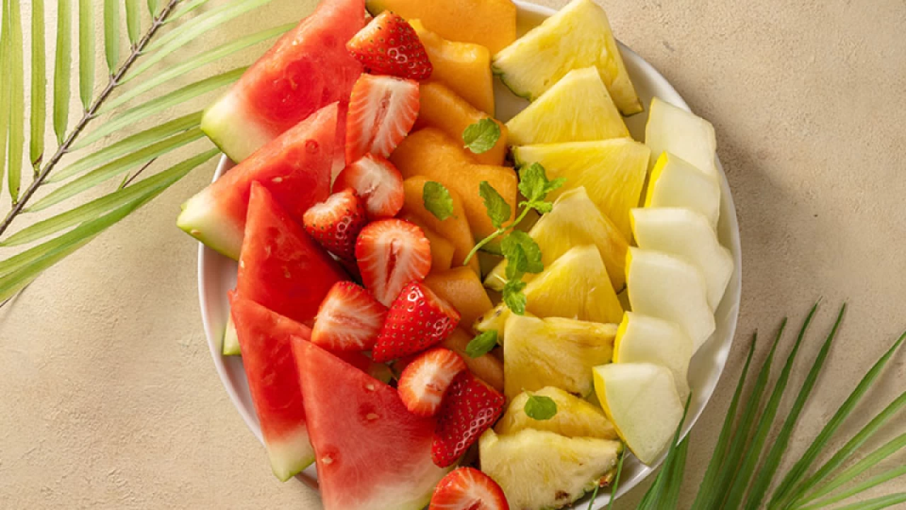 Types of Summer Fruit Salads t