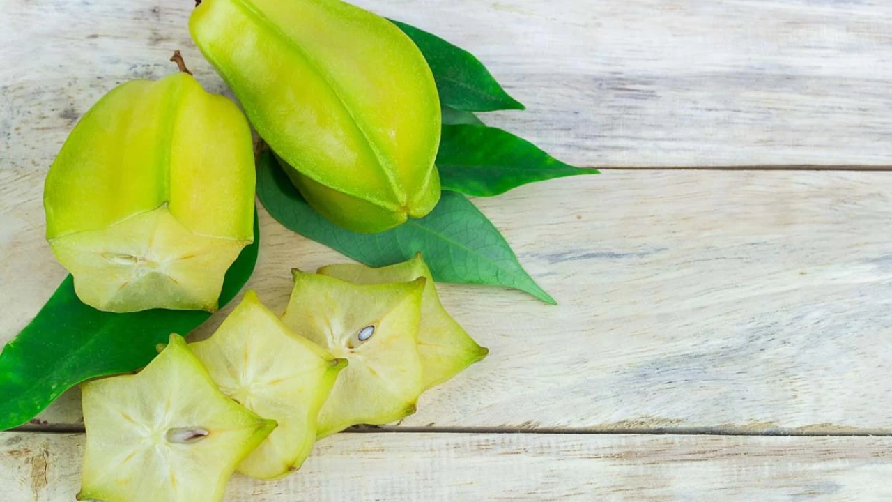 Star fruit, an edible star