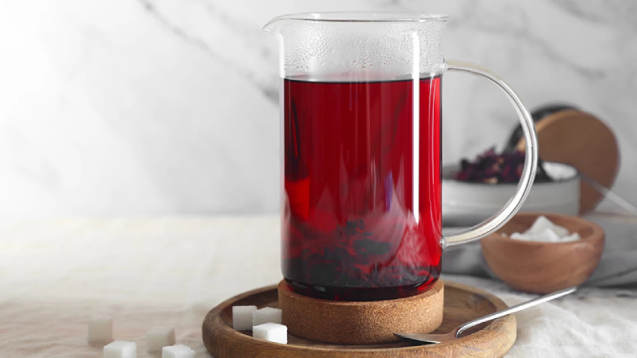 Benefits of Hibiscus Tea for R